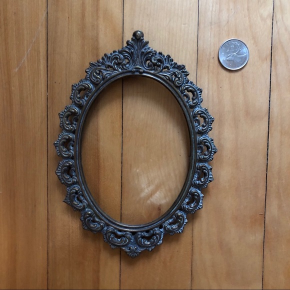 Vintage Iron Picture Frame - Picture 1 of 3